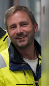 Kjell kjeledress.png